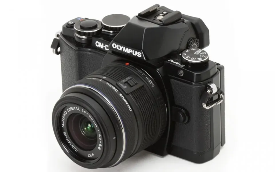 Rekomendasi Kamera Mirrorless Terbaik dibawah 10 Jutaan!